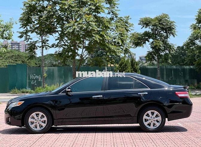 Toyota Camry LE 2.5 2010 Mỹ Đen Tự động