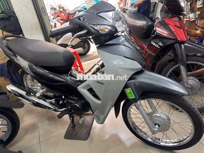 Wave A 2024 bản đặc biệt Xám bạc. xe cực đẹp