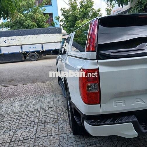 Ford Ranger XLS Next-Gen 2024 2.0L 4x2 AT Trắng