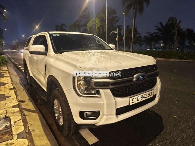 Ford Ranger XLS Next-Gen 2024 2.0L 4x2 AT Trắng