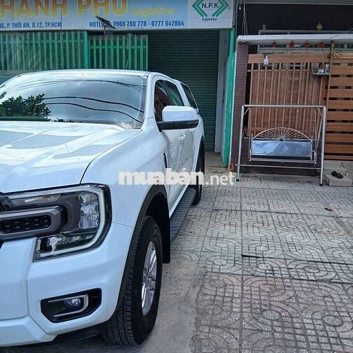 Ford Ranger XLS Next-Gen 2024 2.0L 4x2 AT Trắng