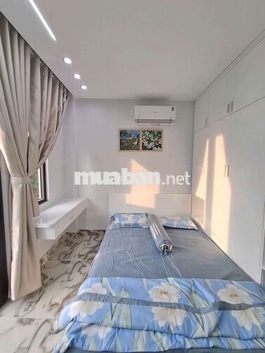 Nhà khu đồng bộ có thang máy 1 sẹc hương lộ 2 dt 4x19m lửng 3 lầu 5pn.