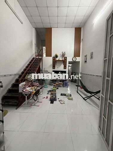 CHÍNH CHỦ BÁN NHÀ MẶT TIỀN ĐƯỜNG LÀNG HOA KIỂNG BÀ BỘ CÁCH DHYD 300m