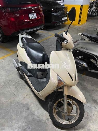 Honda Lead 110 2009 màu Kem