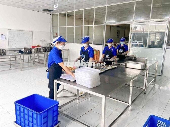 Tuyển 01 nam phụ bếp