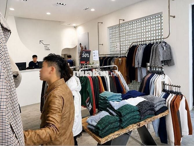 Cho thuê mặt bằng thương mại 3 mặt tiền 