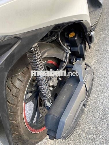 SH 150 Trắng ,, bstp 9c máy êm