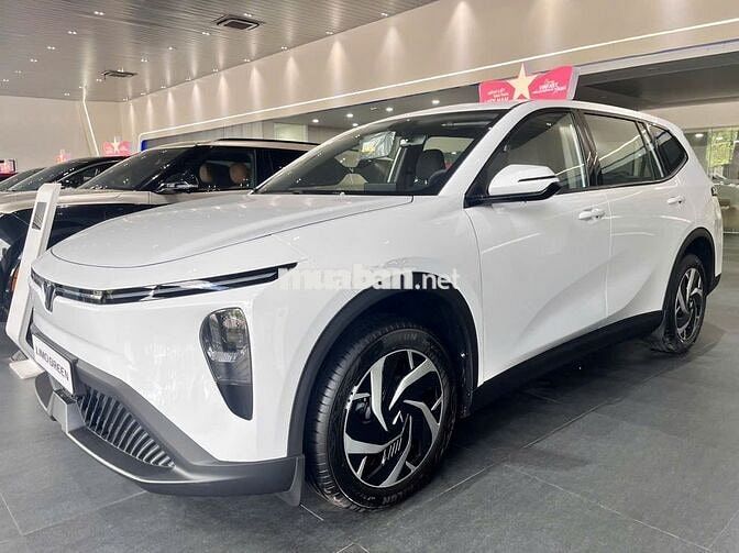 VFMPV7  7 CHỖ:  GIÁ 730 TRIỆU - TRẢ GÓP 90 TRIỆU