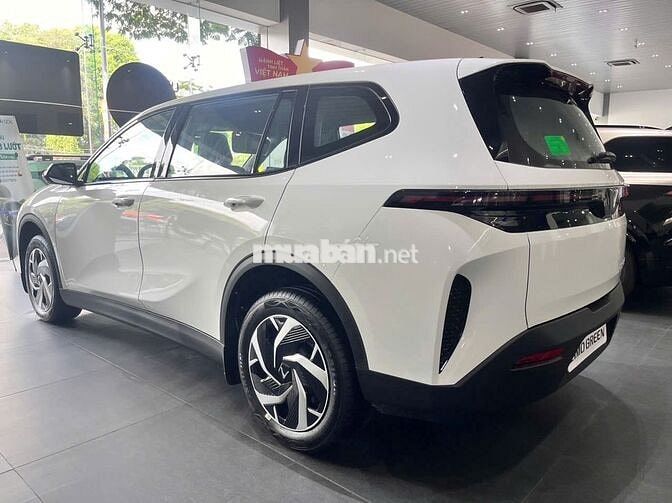 VFMPV7  7 CHỖ:  GIÁ 730 TRIỆU - TRẢ GÓP 90 TRIỆU