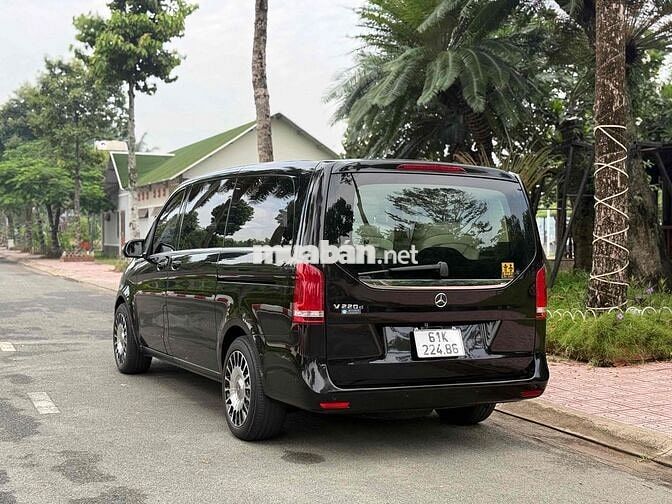 Mercedes Benz V220D 2015 Đen Tây Ban Nha