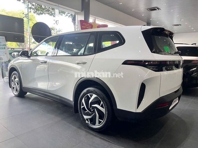 VFMPV7  7 CHỖ:  GIÁ 730 TRIỆU - TRẢ GÓP 90 TRIỆU