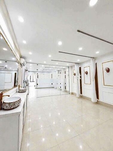 CHO THUÊ NHÀ 04 TẦNG - MẶT TIỀN ĐƯỜNG NGUYỄN VĂN CỪ - TP CÂN THƠ