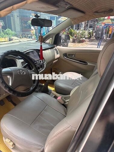 Toyota Innova 2014 7 chỗ Sàn Xăng Bạc