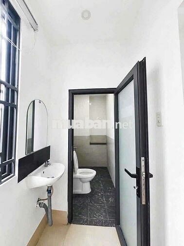 CHO THUÊ NHÀ 04 TẦNG - MẶT TIỀN ĐƯỜNG NGUYỄN VĂN CỪ - TP CÂN THƠ