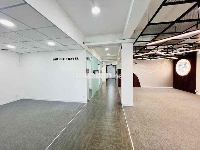 Cho thuê VP Nguyễn Xí 150m2, lót thảm, sẵn fitout, vào làm được ngay