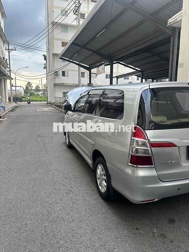 Toyota Innova 2014 7 chỗ Sàn Xăng Bạc