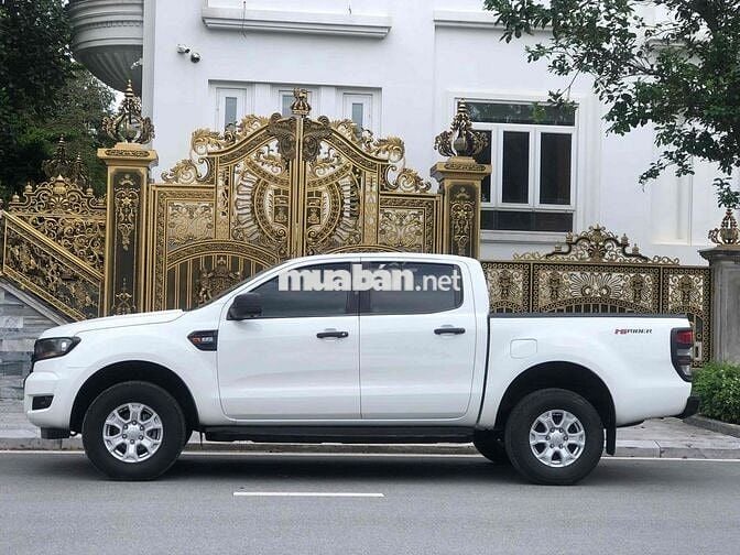 Ford Ranger XLS 2016 Tự động Trắng
