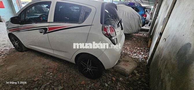 Chevrolet Spark 2018 Trắng 5 chỗ