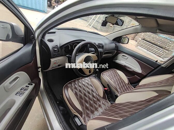 Kia Morning 2010 van số tự động màu Bạc, nhập hàn