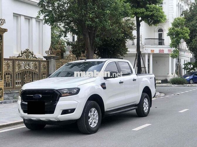 Ford Ranger XLS 2016 Tự động Trắng