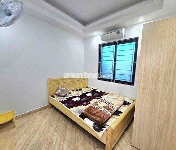 gần phố Bạch Mai 30m2x5T giá nhỉnh 5 tỷ sổ CC có TL bao QH