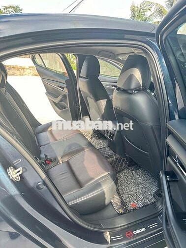 Mazda Mazda 3 Luxury Xanh đen