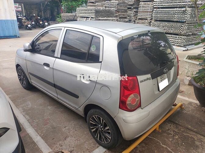 Kia Morning 2010 van số tự động màu Bạc, nhập hàn