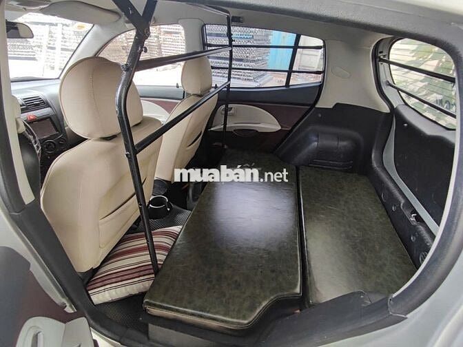 Kia Morning 2010 van số tự động màu Bạc, nhập hàn
