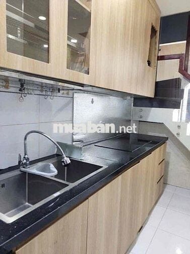 Cho thuê nhà nguyên căn 2 phòng ngủ hẻm 1135 Huỳnh Tấn Phát