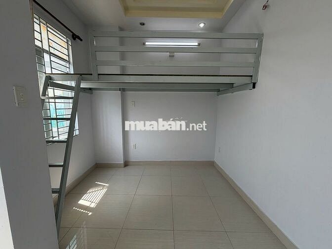 Duplex bancol cửa sổ trời thoáng sạch sẽ giá rẻ