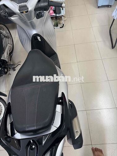 Honda SH 125 Bạc