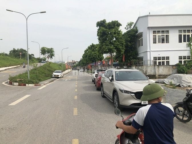 Mặt Phố Phúc Lợi – Long Biên , 133/300 M2 – Đất – M T 10.8 M  Giá 27.7