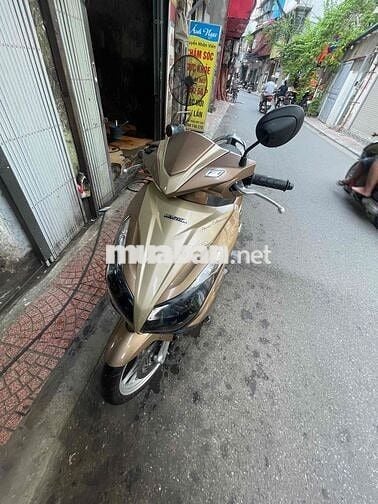 Honda Air Blade Vàng đồng 20000 km