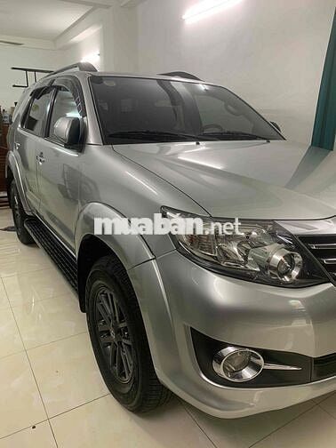 Toyota Fortuner 2.7V 2015 Bạc 93000 km