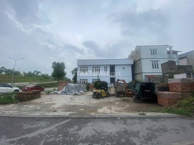 Mặt Phố Phúc Lợi – Long Biên , 133/300 M2 – Đất – M T 10.8 M  Giá 27.7