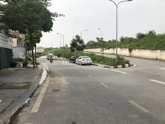 Mặt Phố Phúc Lợi – Long Biên , 133/300 M2 – Đất – M T 10.8 M  Giá 27.7
