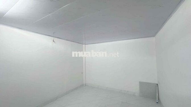cần bán gấp nhà mới xây giá 1t3xx