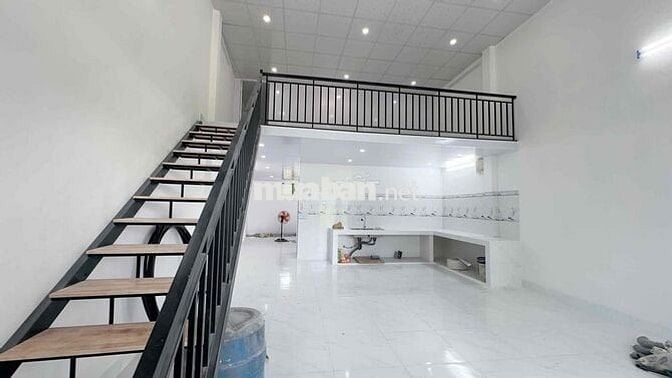 cần bán gấp nhà mới xây giá 1t3xx