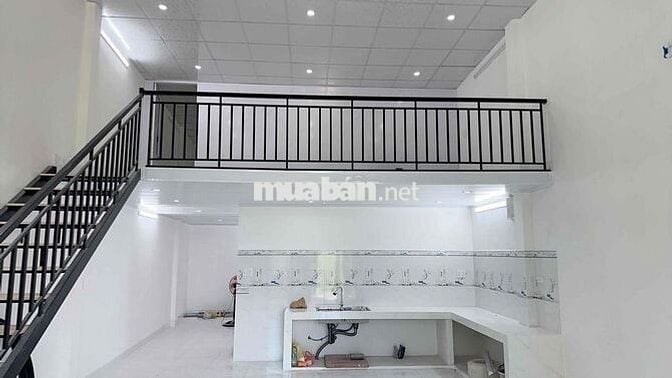 cần bán gấp nhà mới xây giá 1t3xx