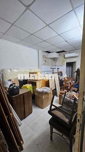 Hot, Bán gấp Nhà riêng Hoàng Văn Thụ TBình sát Sân Bay, 40m2, 2T 5ty5