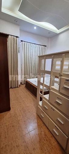 Thuê nhà nguyên căn hoặc Cố nhà, DT 91m2 hẻm ô tô - Âu Dương Lân P3 Q8