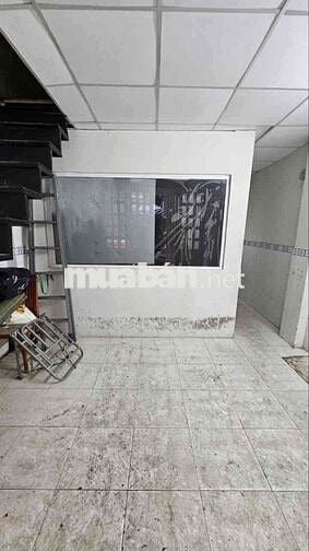 Hot, Bán gấp Nhà riêng Hoàng Văn Thụ TBình sát Sân Bay, 40m2, 2T 5ty5