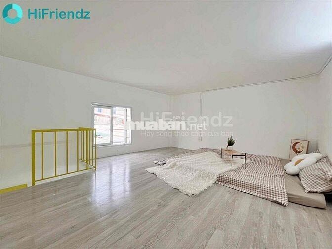 gác cao rộng 35m2 ngay Lê Văn Lương