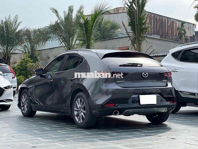 🌺🌺 Mazda 3 HB Luxury 2019 Xám