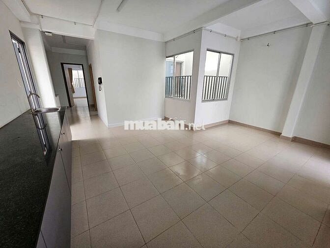 CHO THUÊ CĂN HỘ 2PN2WC - Ban công lớn - QUẬN 10 - TP.HCM**