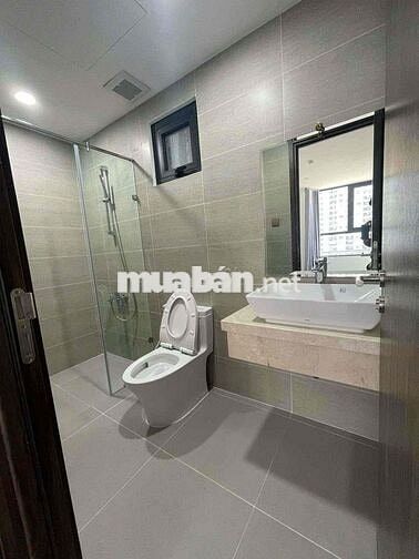 Pass 1 phòng lẻ trong căn 2pn2wc