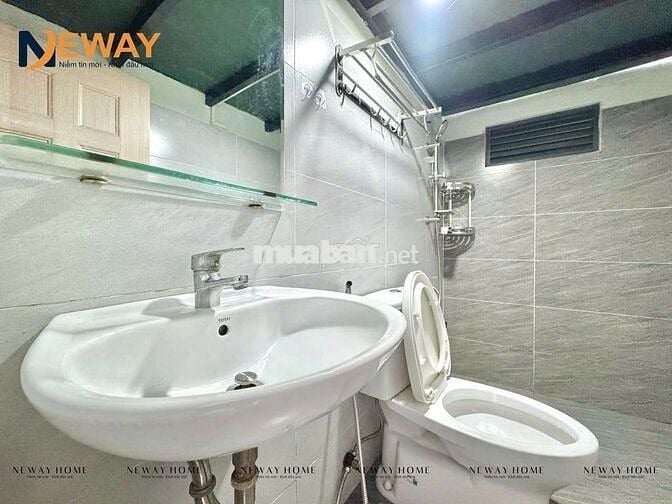 KHAI TRƯƠNG PHÒNG CÓ GÁC - 4 NGƯỜI Ở THOẢI MÁI - KẾ NHÀ GA T3 