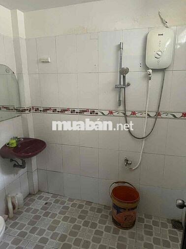 nhà nguyên căn gần gigamal sẵn máy lạnh