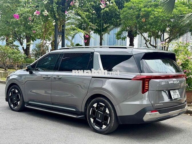 Kia Carnival 2024 2.2D Signature 7S Xám Ánh Kim