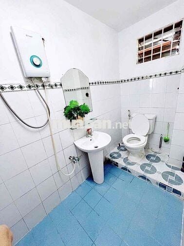 PHONG BAN CÔNG RỘNG GIÁ RẺ NGAY TRUNG TÂM QUẬN 7